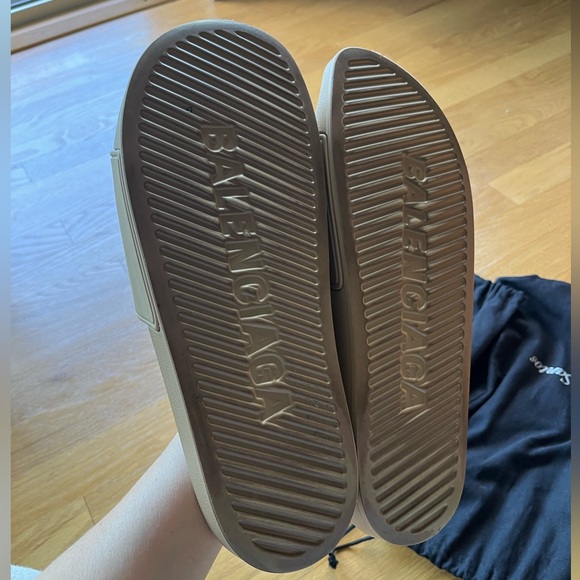 Men's Balenciaga pool slides size 10 - Picture 5 of 5